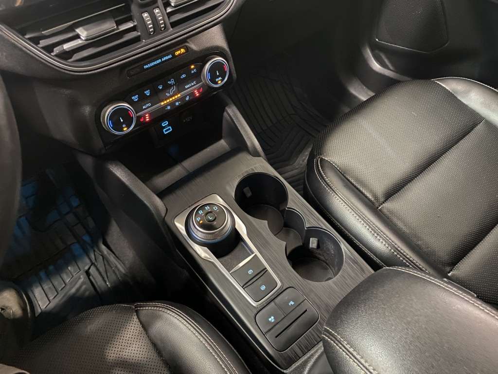 2022 Ford Escape - Image 25
