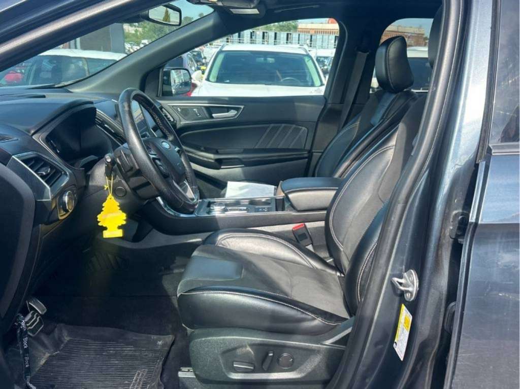 2022 Ford Edge - Image 6