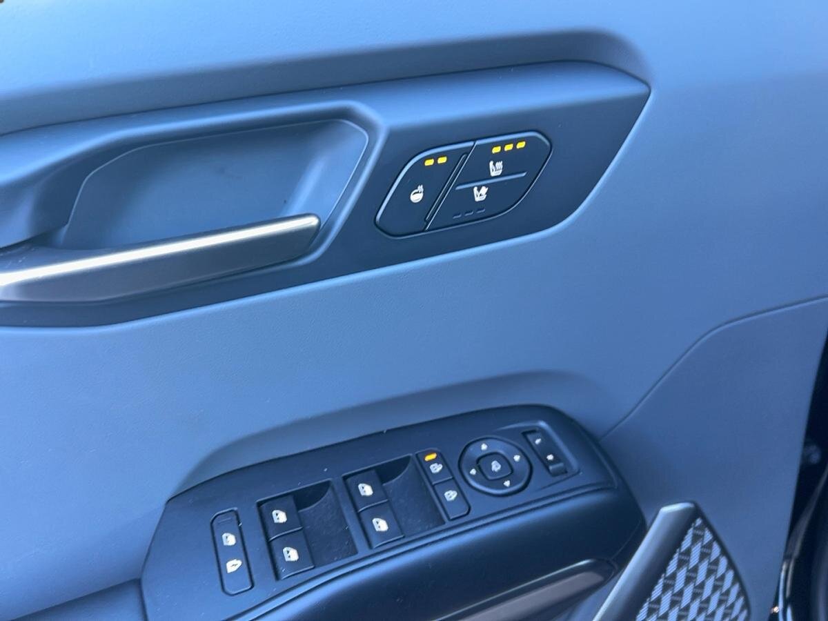 2025 Kia EV9 - Image 7