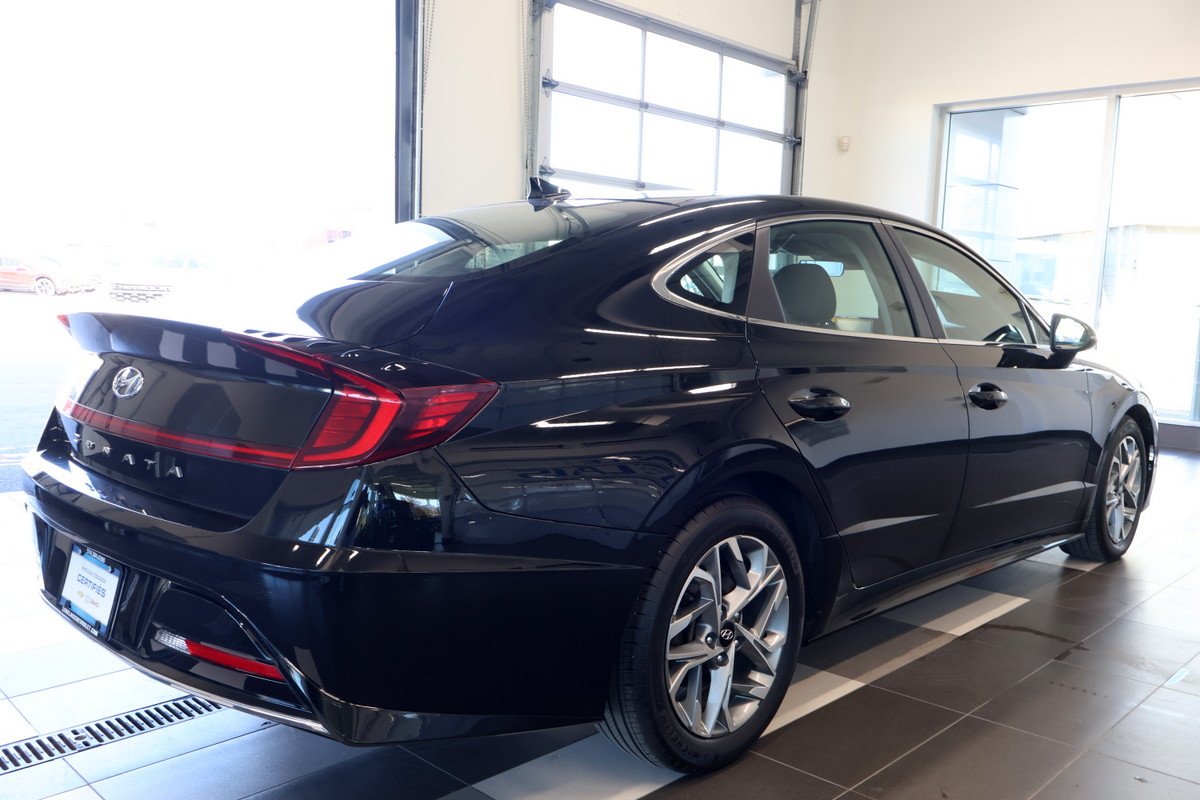 2021 Hyundai Sonata - Image 22