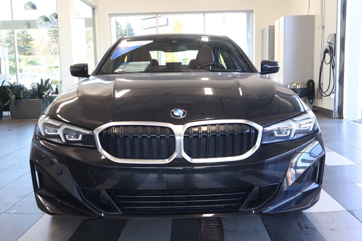2023 BMW 3 Series - Image 9