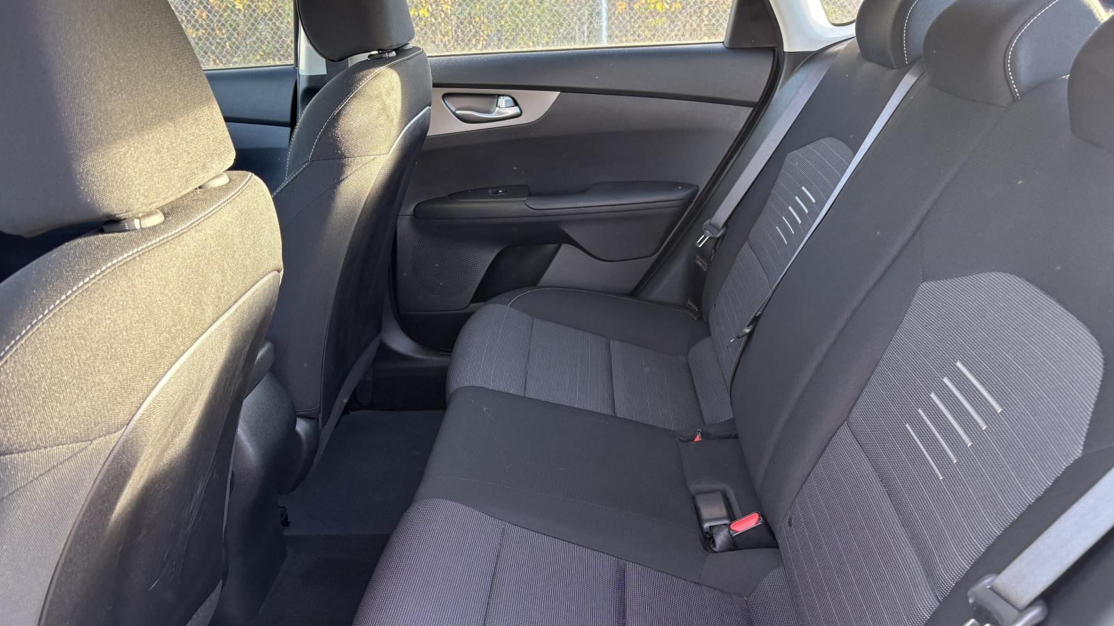 2020 Kia Forte - Image 25
