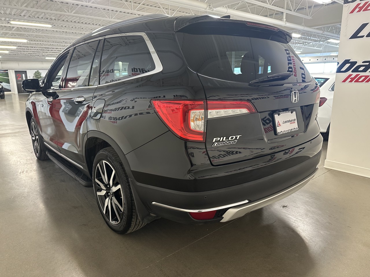 2022 Honda Pilot - Image 11