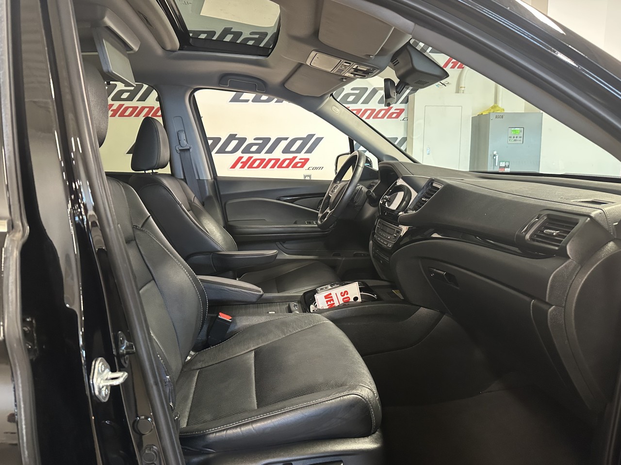 2022 Honda Pilot - Image 26
