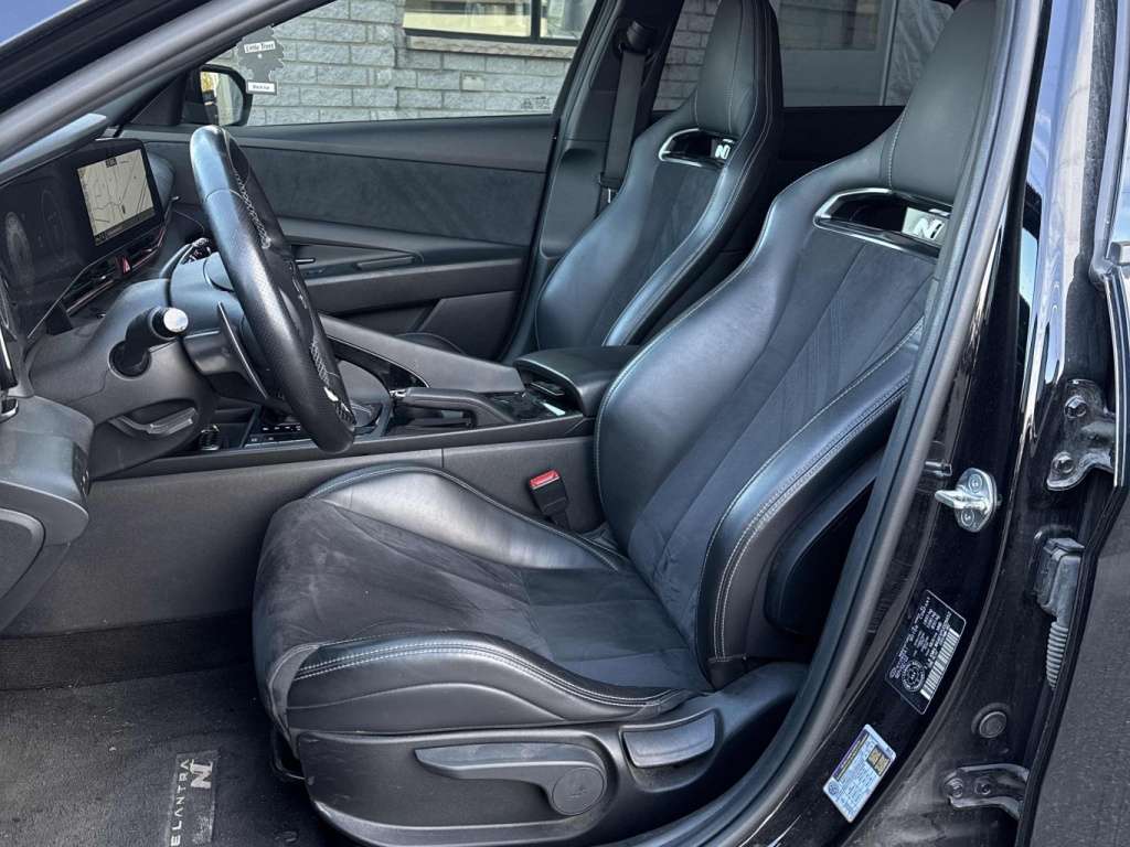 2023 Hyundai ELANTRA - Image 8