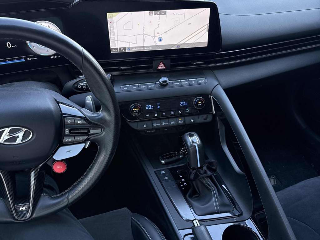2023 Hyundai ELANTRA - Image 9
