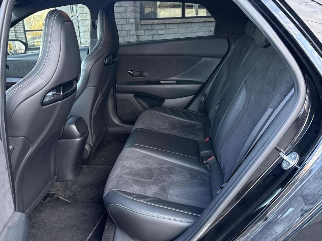 2023 Hyundai ELANTRA - Image 10