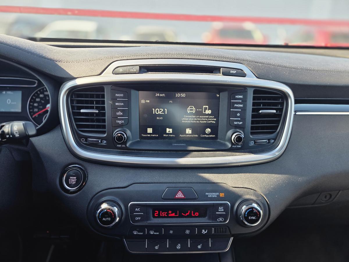 2019 Kia Sorento - Image 18