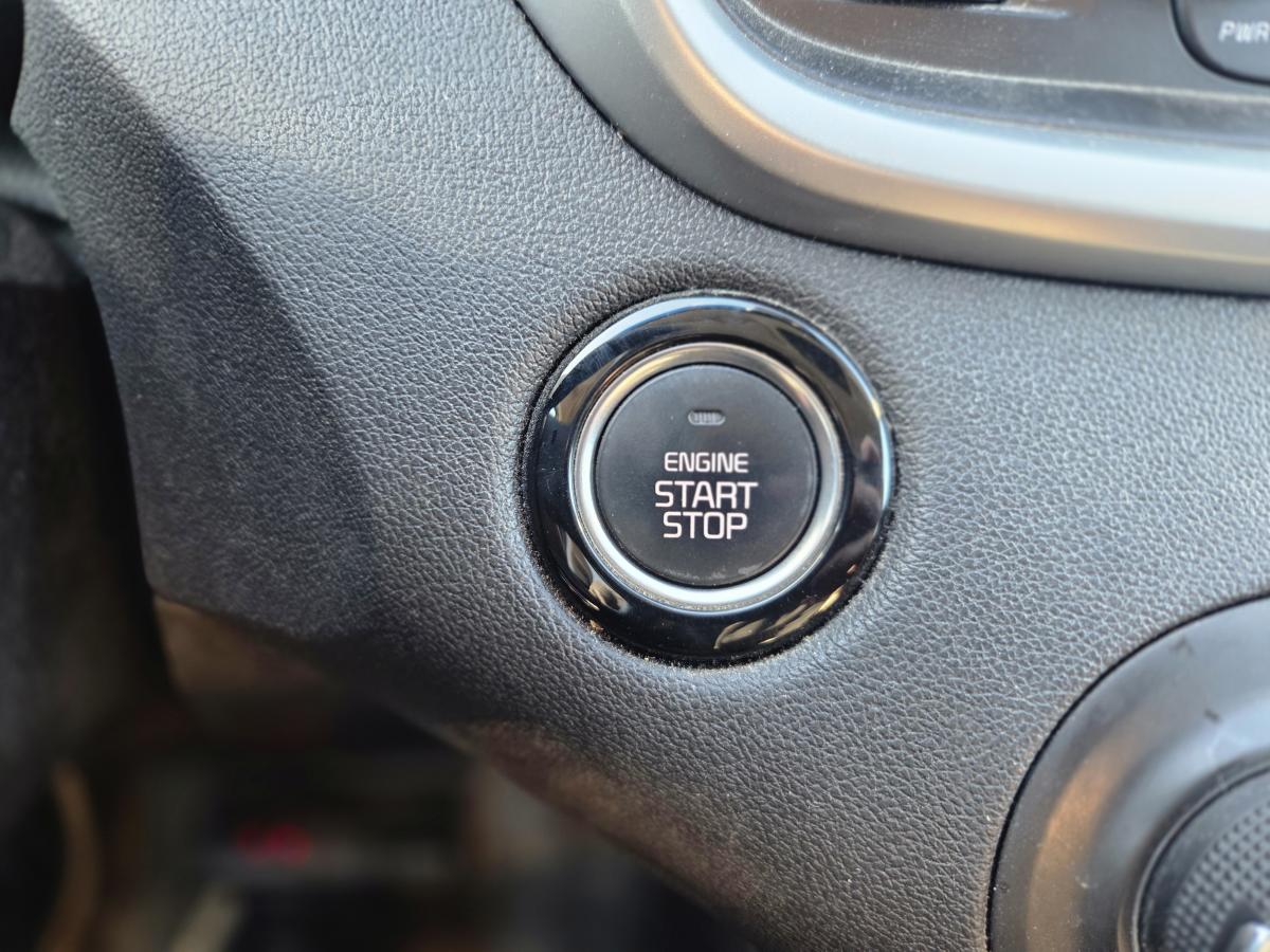 2019 Kia Sorento - Image 19