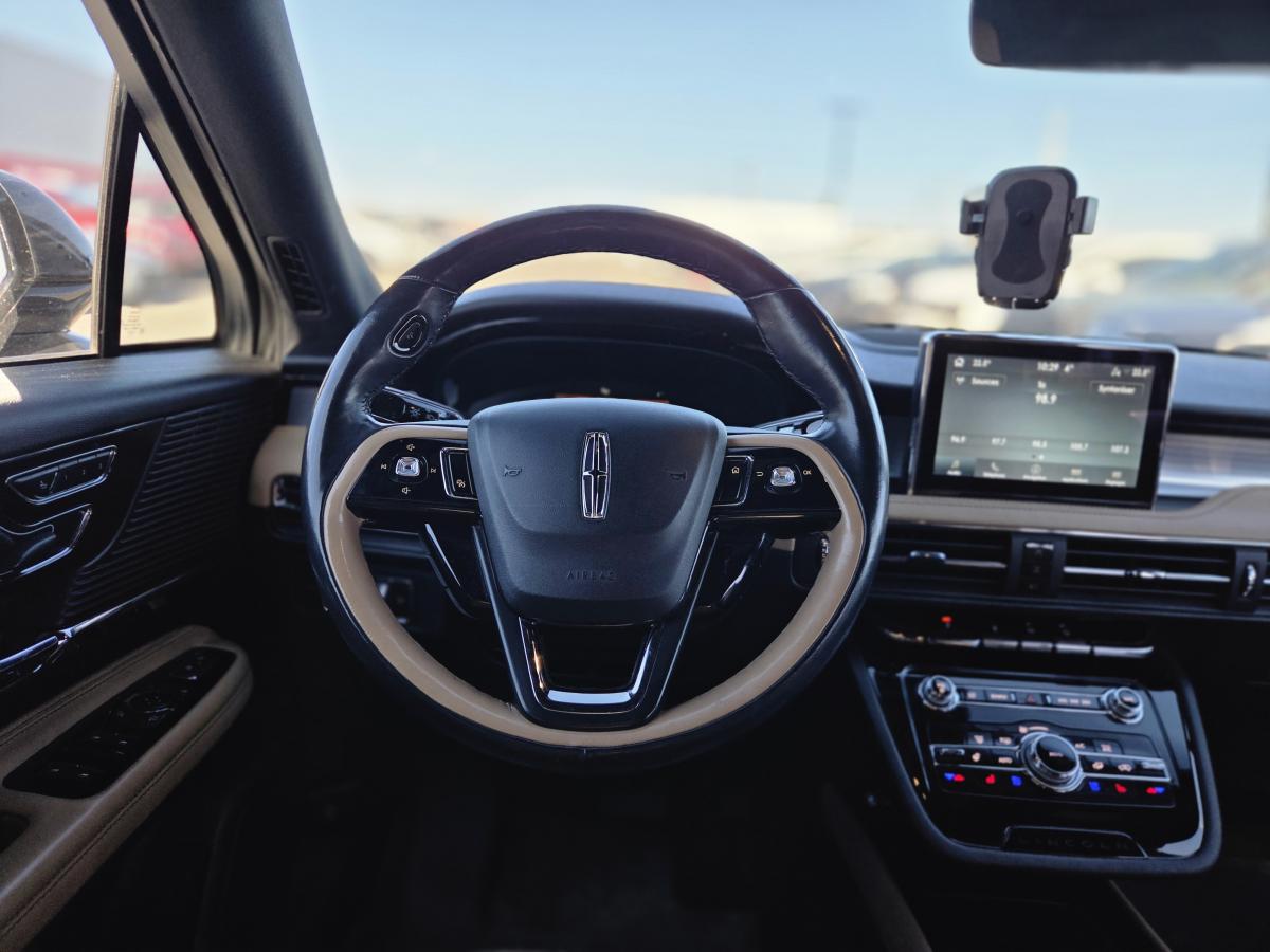 2022 Lincoln Corsair - Image 11