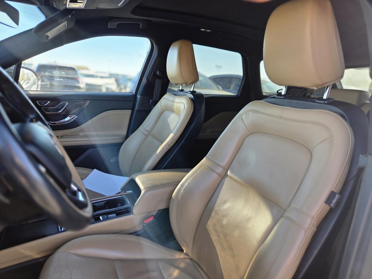 2022 Lincoln Corsair - Image 15