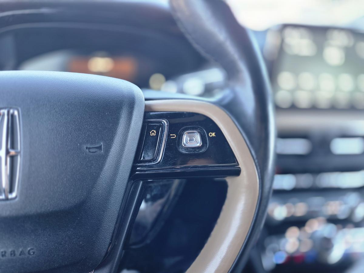 2022 Lincoln Corsair - Image 20