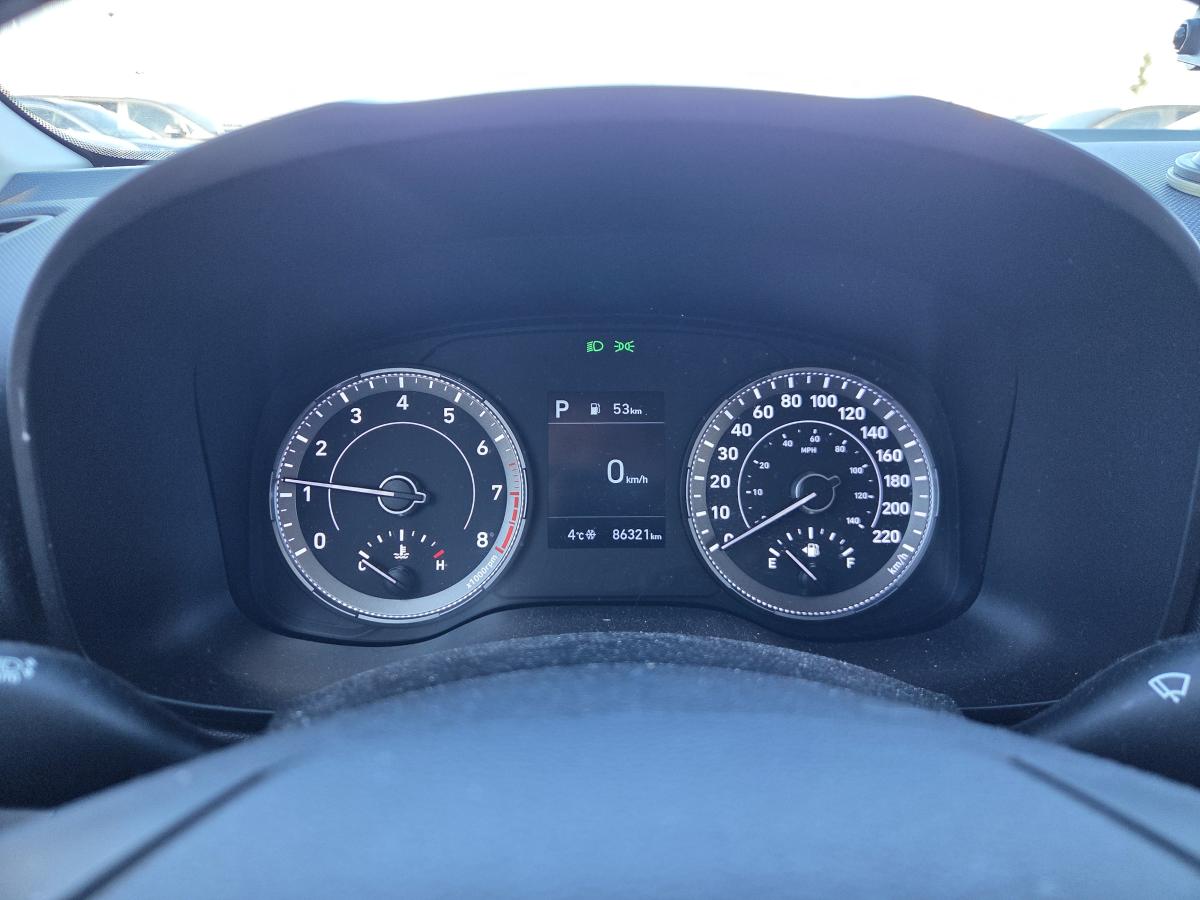 2021 Hyundai Venue - Image 13