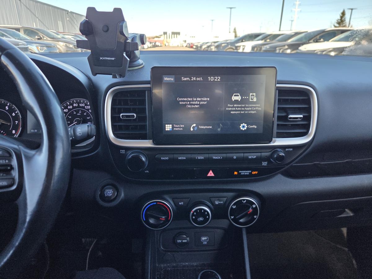 2021 Hyundai Venue - Image 16