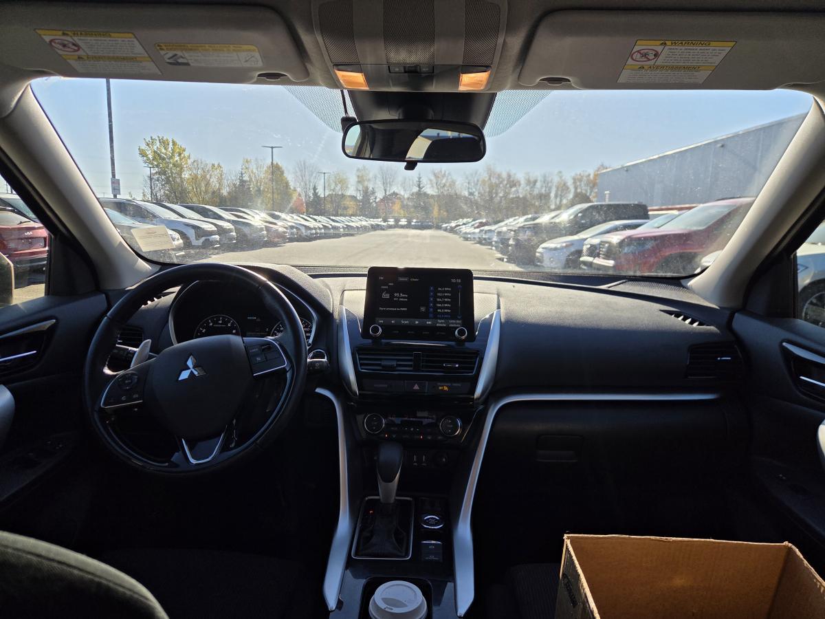 2023 Mitsubishi Eclipse Cross - Image 8