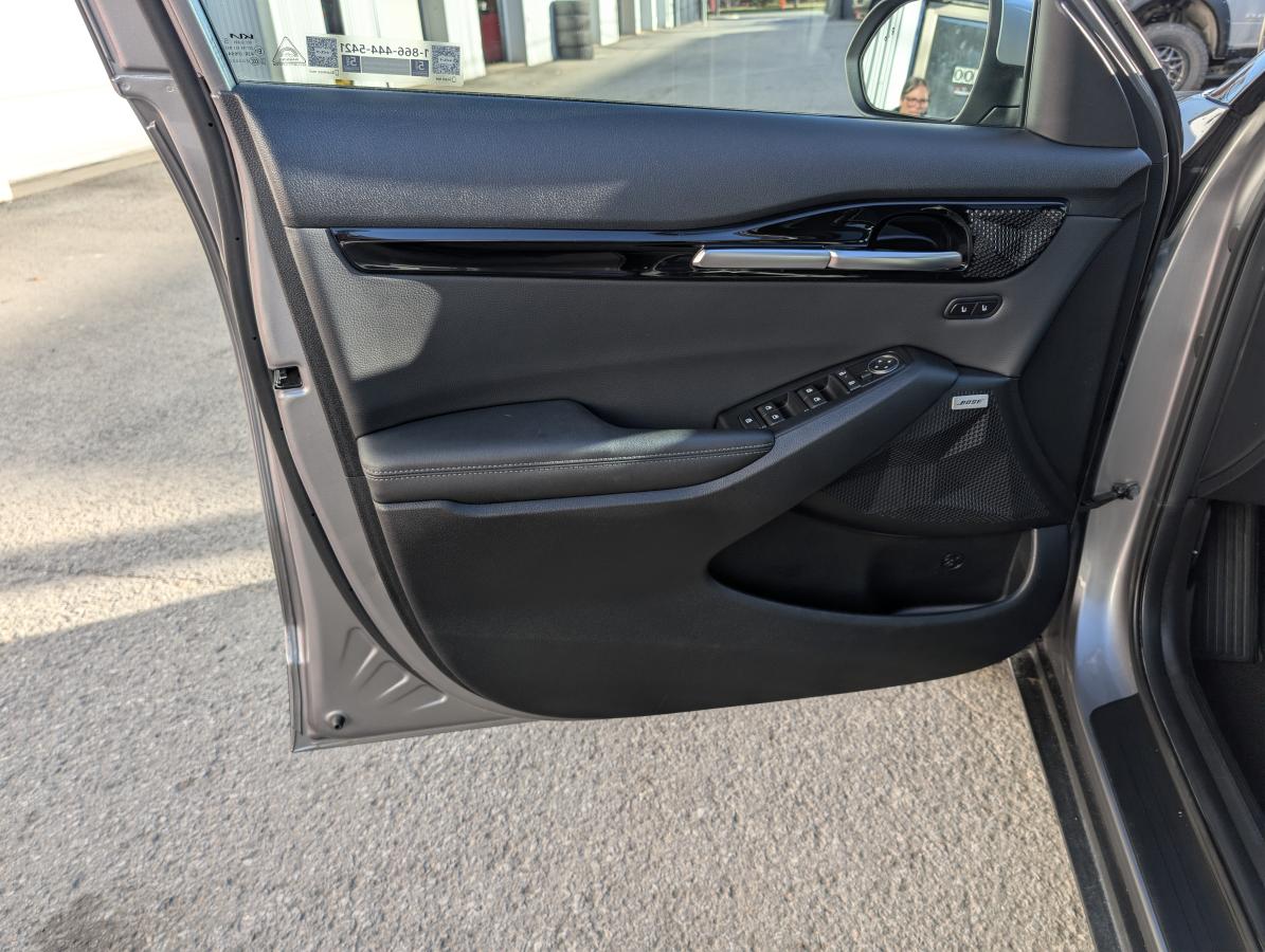 2025 Kia Seltos - Image 11