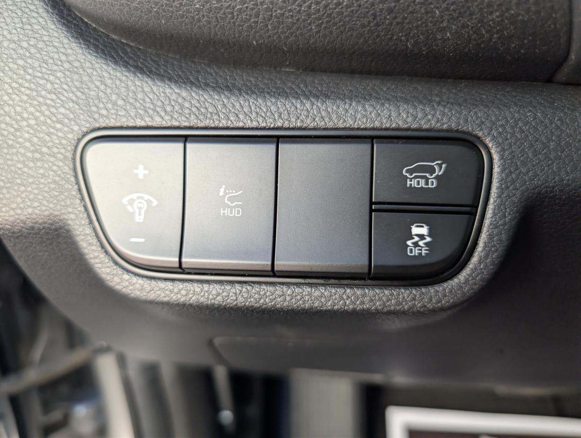2025 Kia Seltos - Image 24