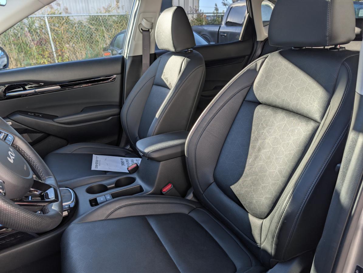 2025 Kia Seltos - Image 25