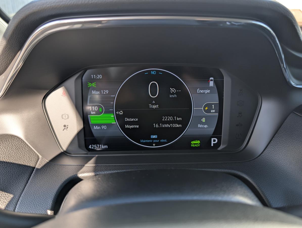 2023 Chevrolet Bolt EUV - Image 14