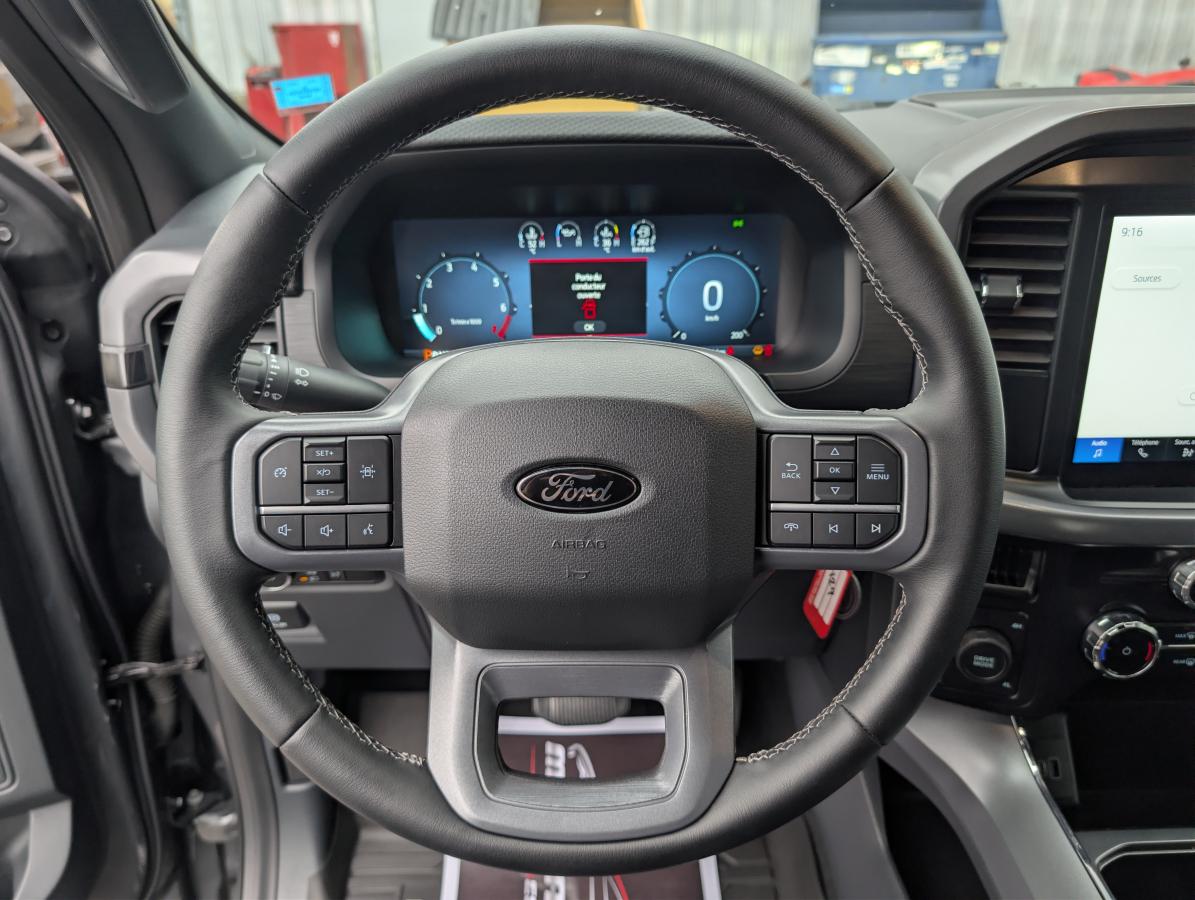 2025 Ford F-150 - Image 12