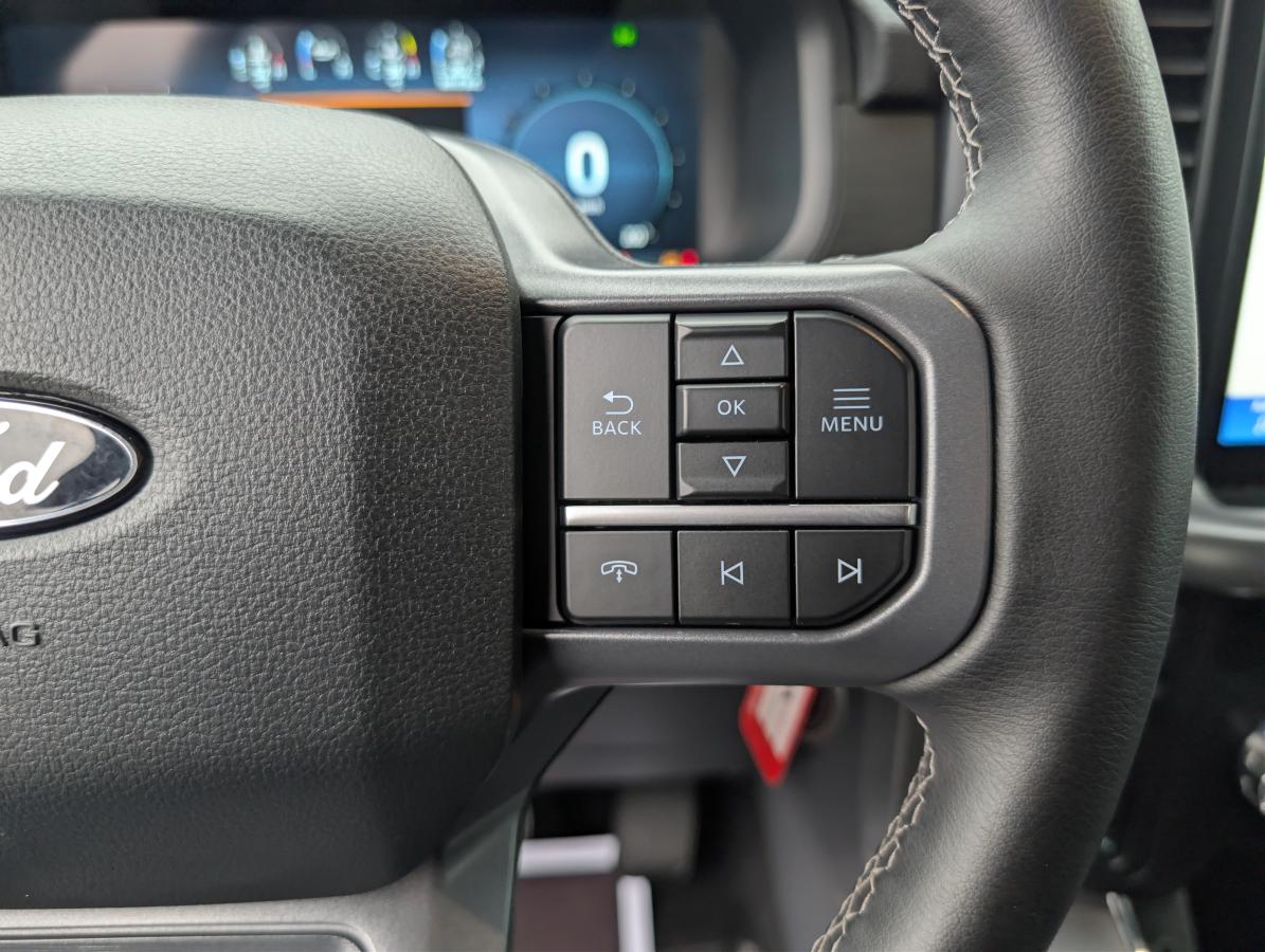 2025 Ford F-150 - Image 13