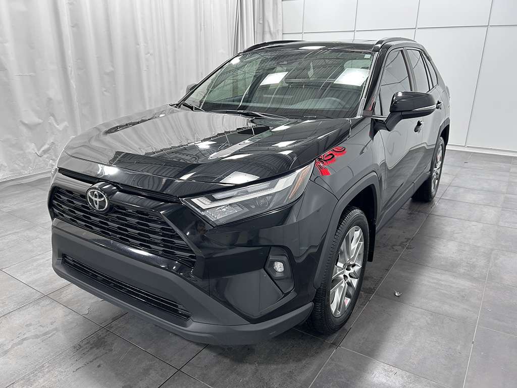2025 Toyota Rav4 - Image 3