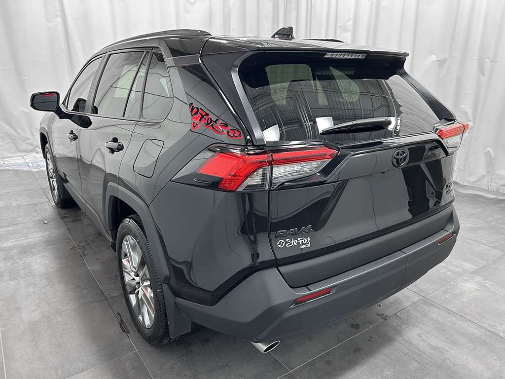 2025 Toyota Rav4 - Image 4