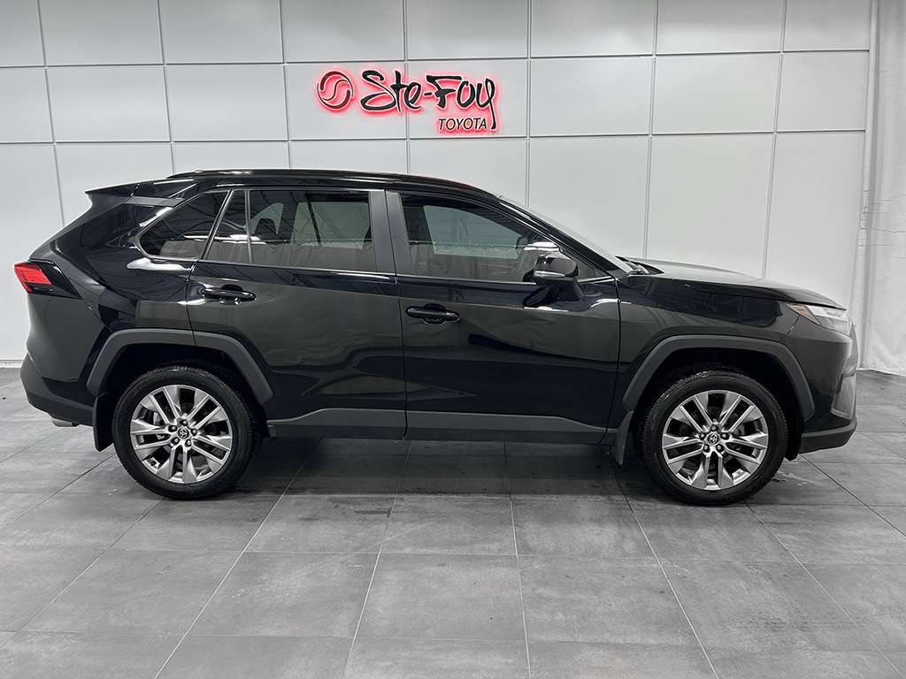 2025 Toyota Rav4 - Image 7