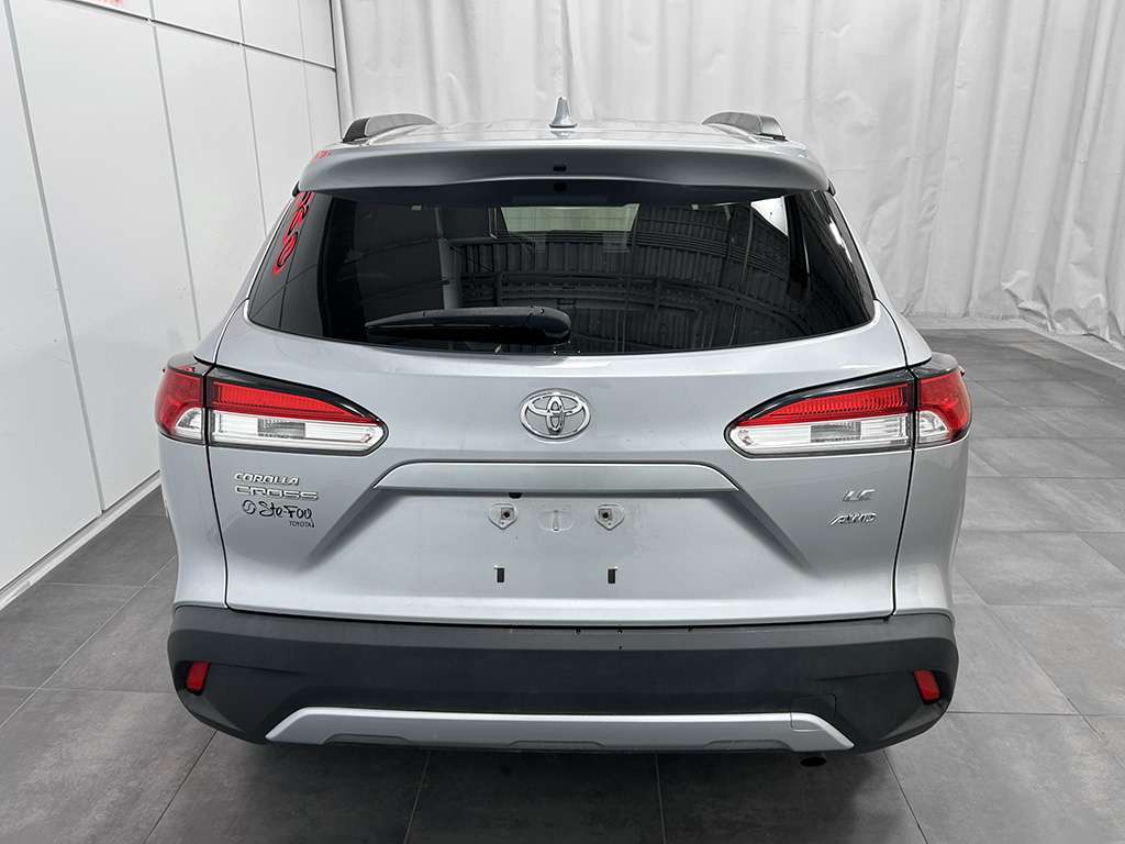 2022 Toyota Corolla Cross - Image 5