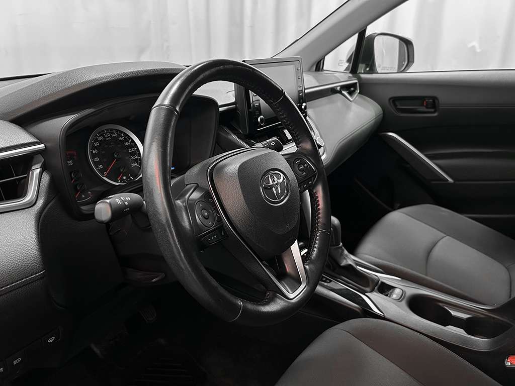2022 Toyota Corolla Cross - Image 8