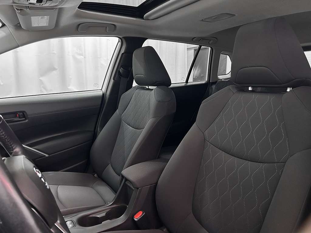2022 Toyota Corolla Cross - Image 15