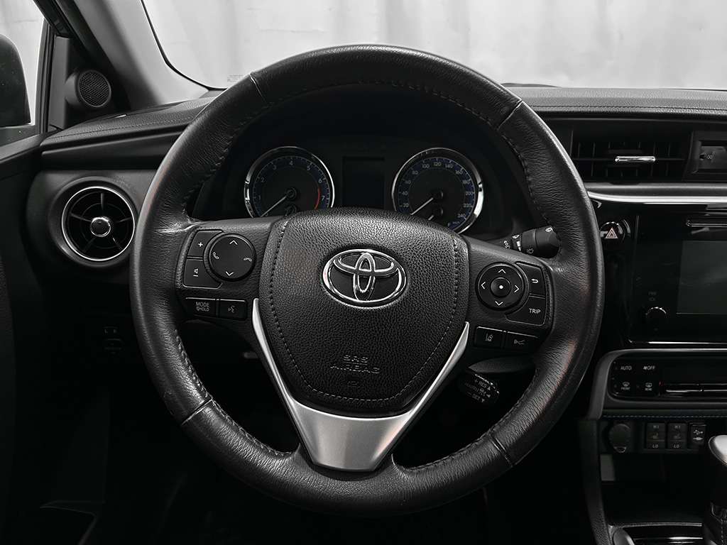 2018 Toyota Corolla - Image 11