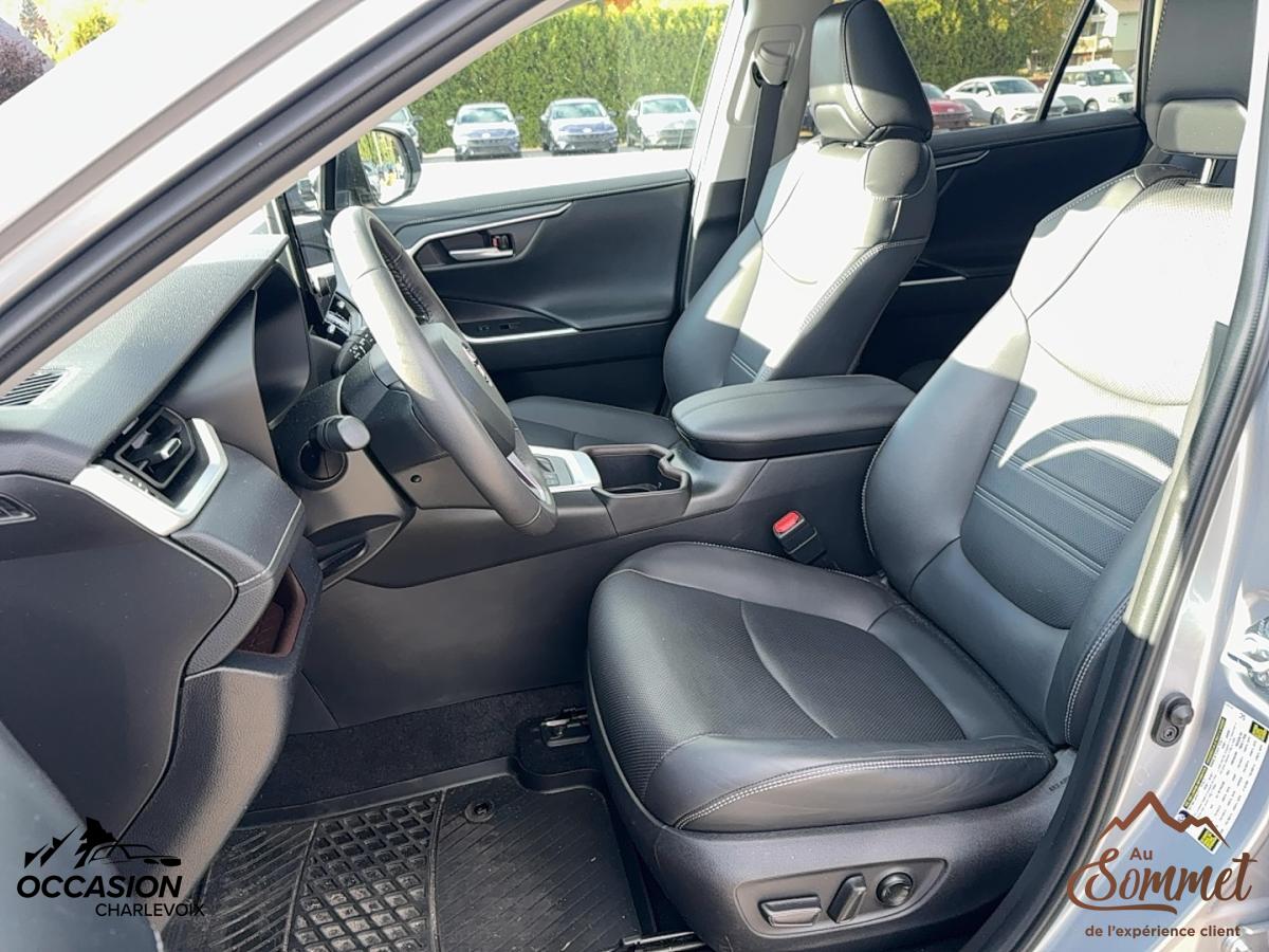 2023 Toyota RAV4 - Image 5