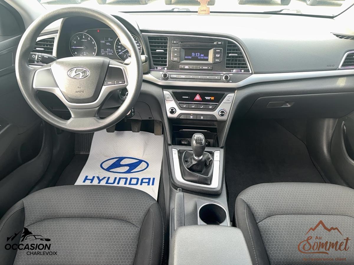 2017 Hyundai Elantra - Image 9