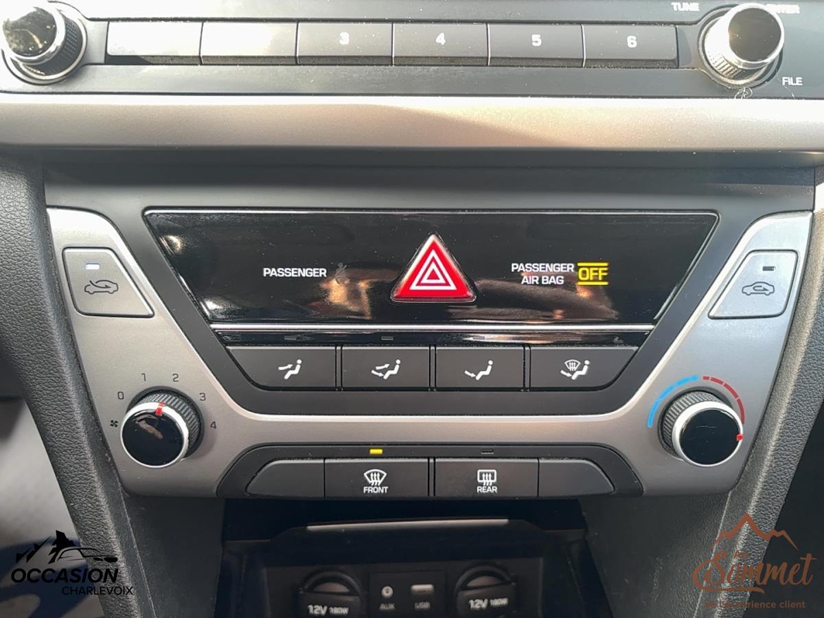 2017 Hyundai Elantra - Image 12