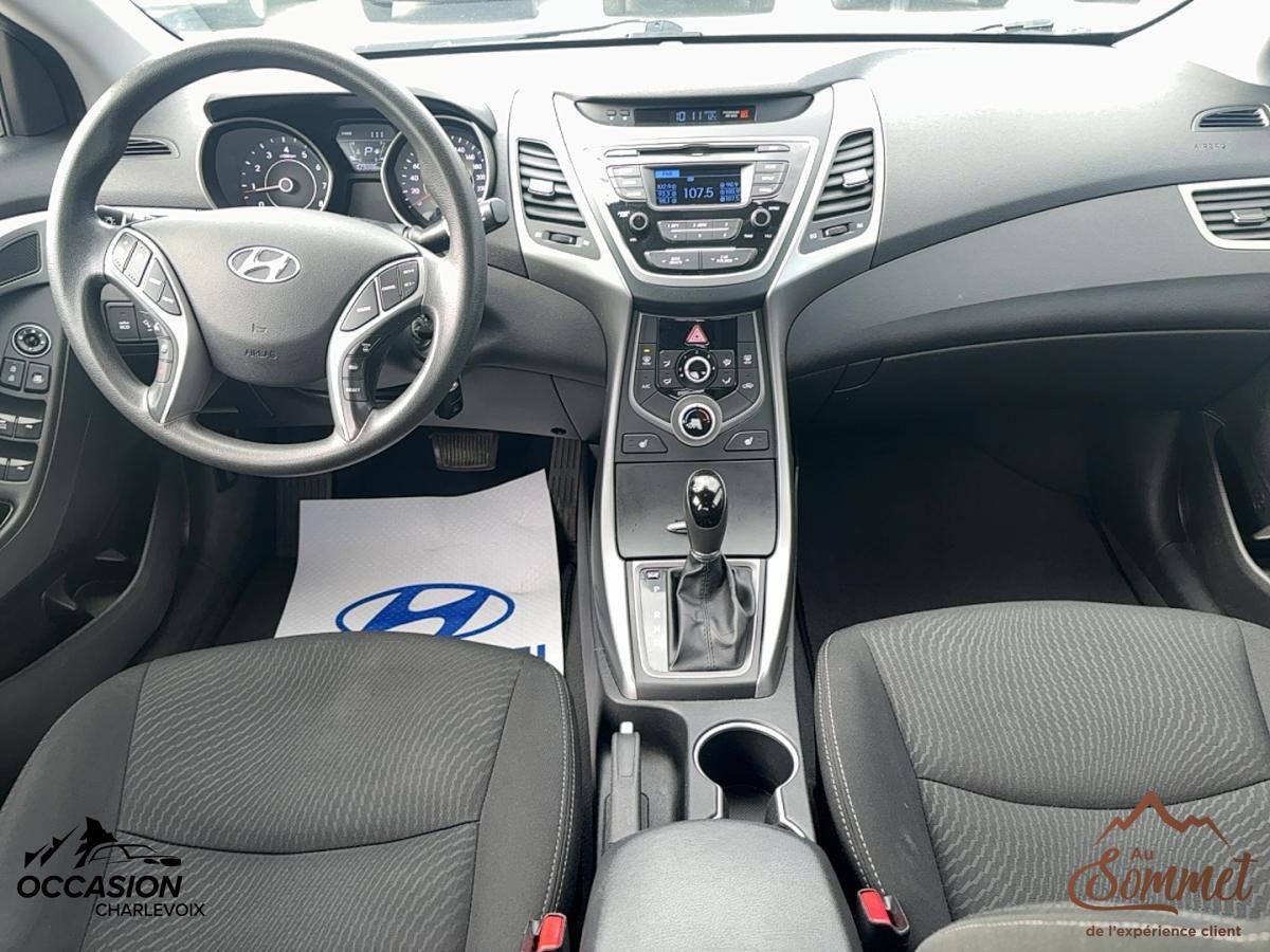 2015 Hyundai Elantra - Image 15