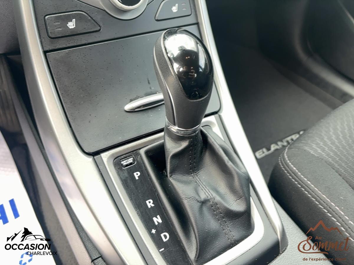 2015 Hyundai Elantra - Image 19