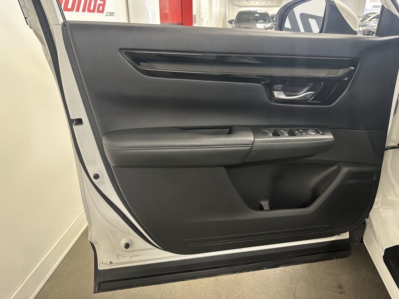 2023 Honda CR-V - Image 13