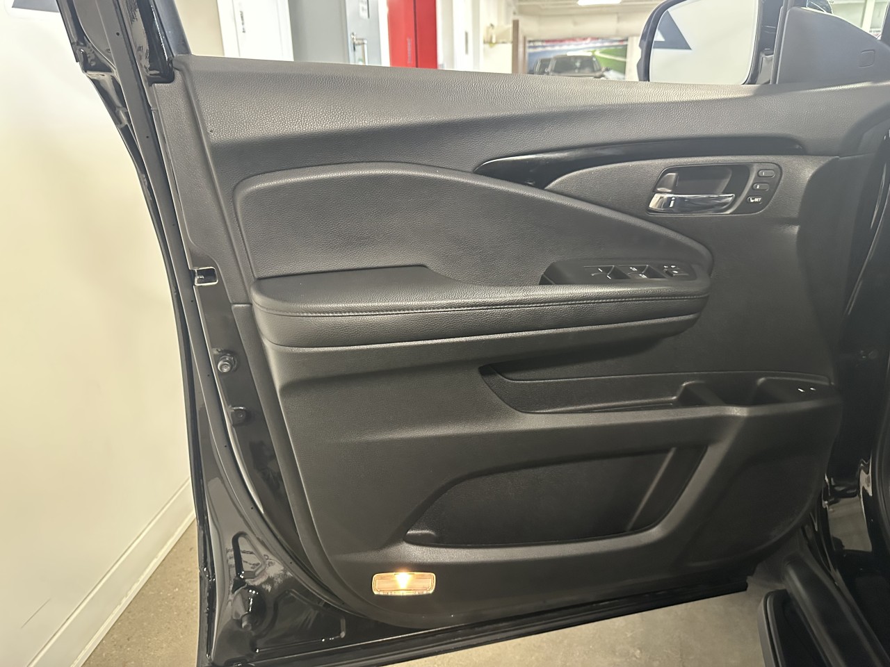 2022 Honda Pilot - Image 13