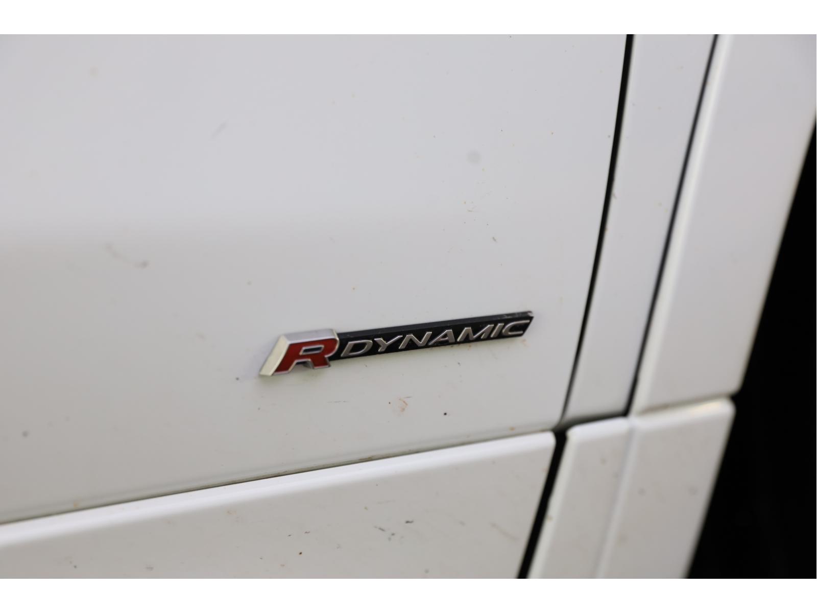 2021 Land Rover Discovery Sport - Image 9