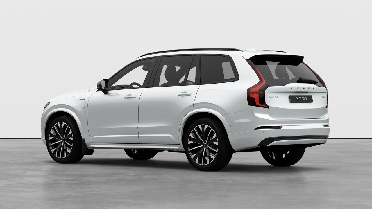 2027 Volvo XC90 Plug-in hybrid - Image 2