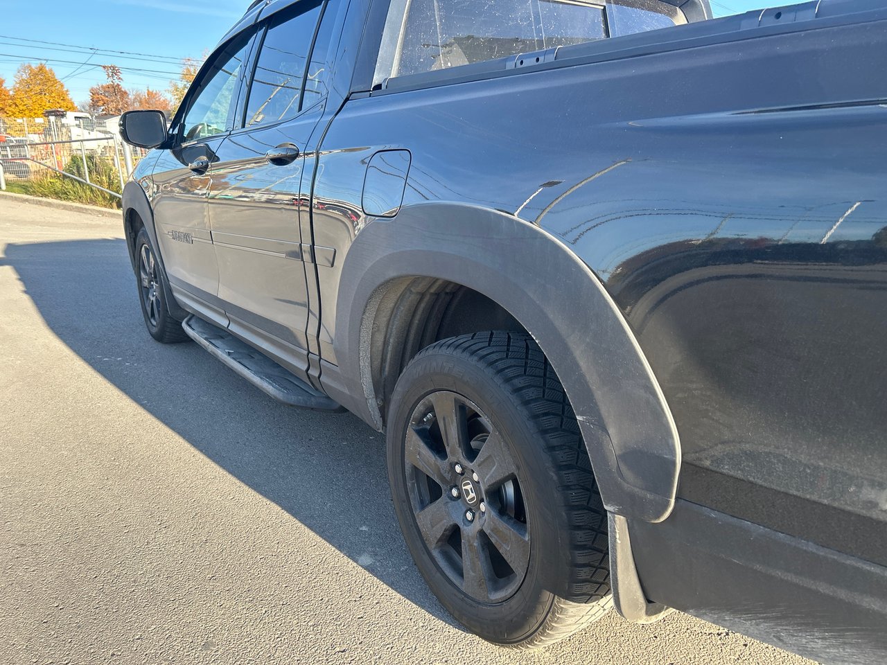 2017 Honda Ridgeline - Image 4