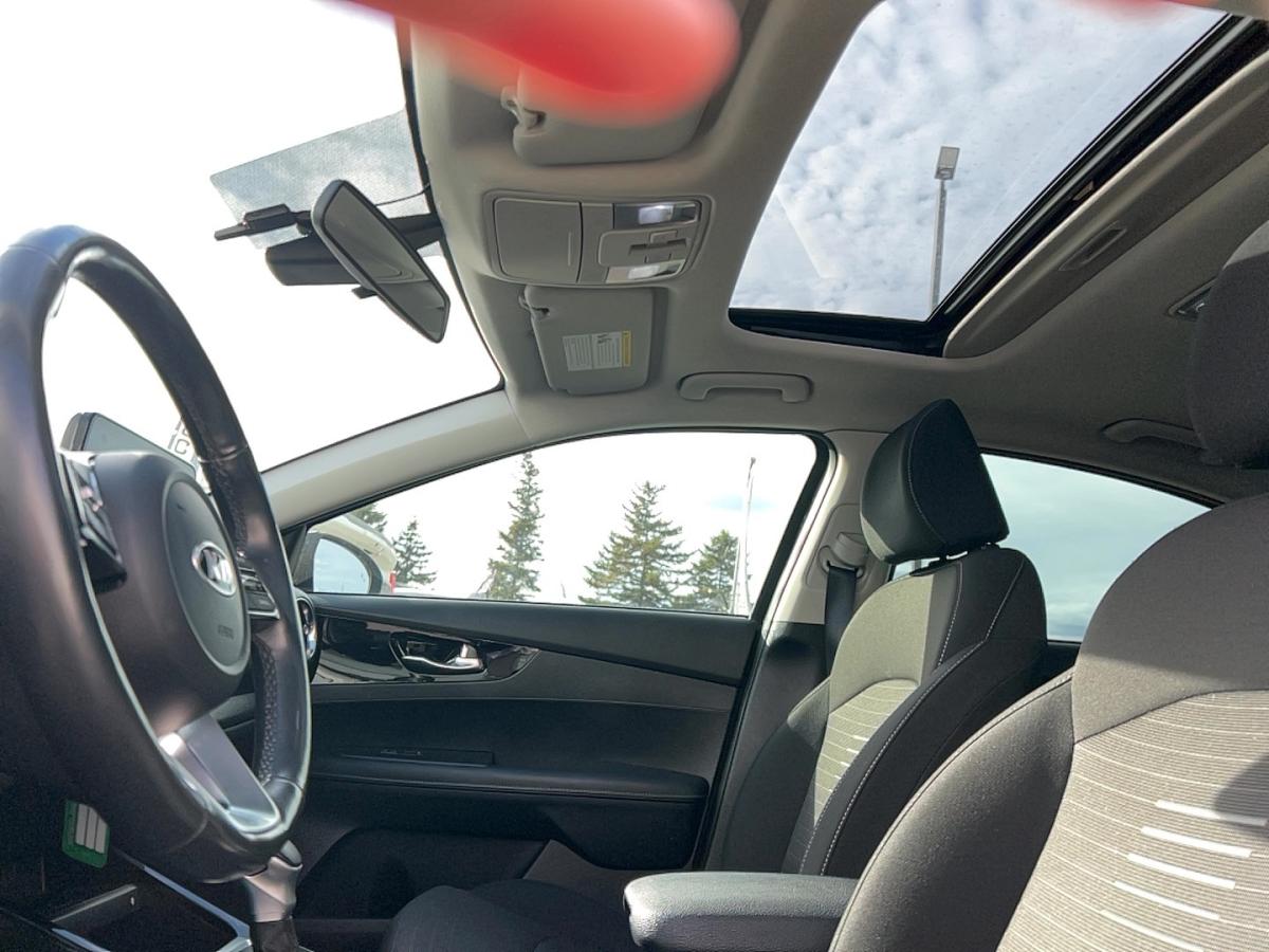 2021 Kia Forte - Image 4