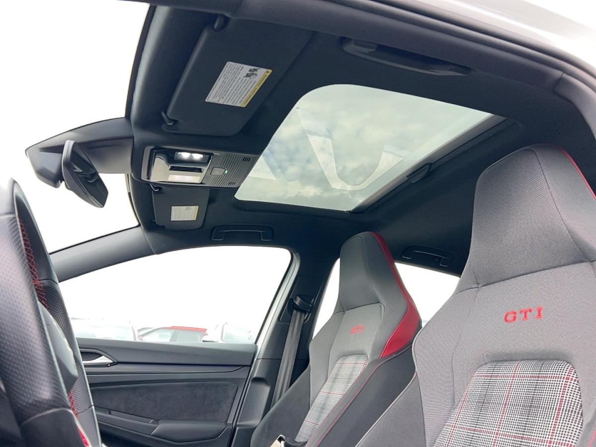 2024 Volkswagen Golf GTI - Image 4