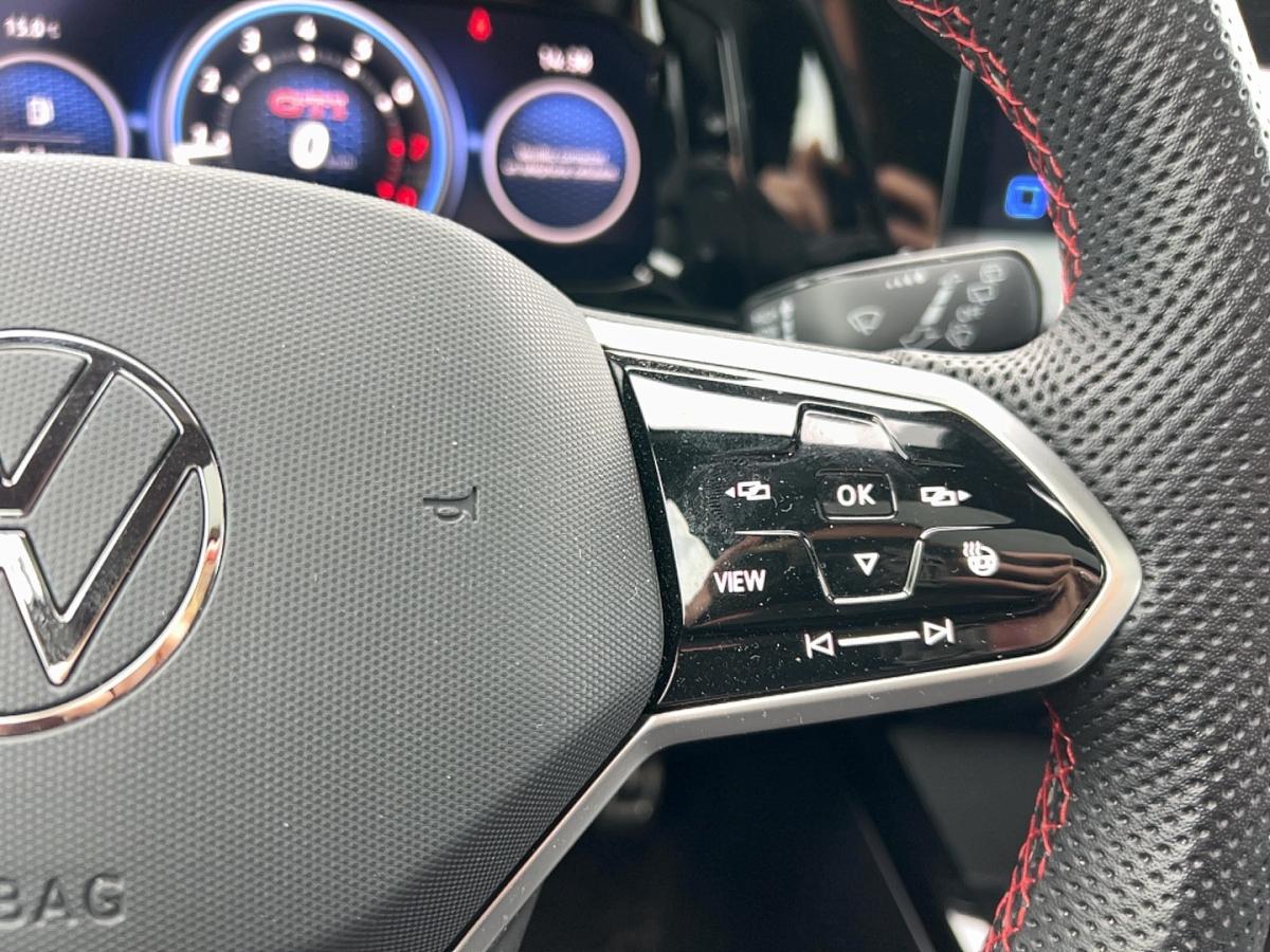 2024 Volkswagen Golf GTI - Image 11