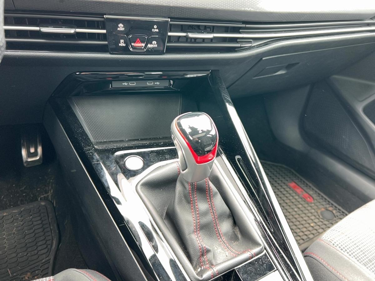2024 Volkswagen Golf GTI - Image 18