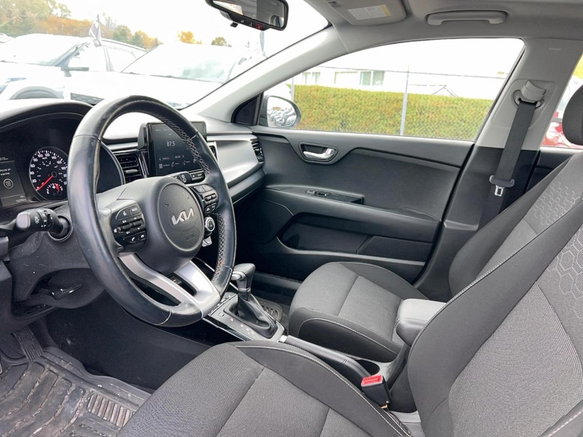 2023 Kia Rio5 - Image 6