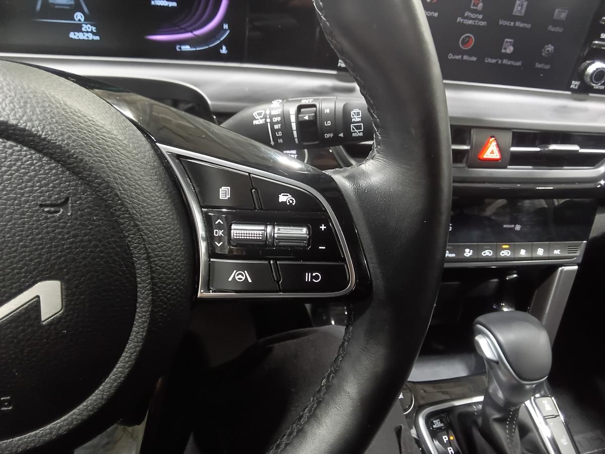 2025 Kia Seltos - Image 20