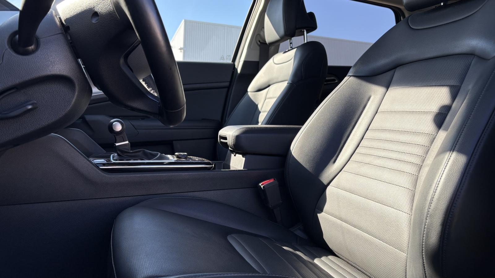 2025 Kia Sportage - Image 14
