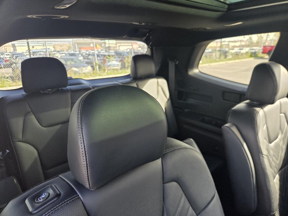 2025 Kia Telluride - Image 8